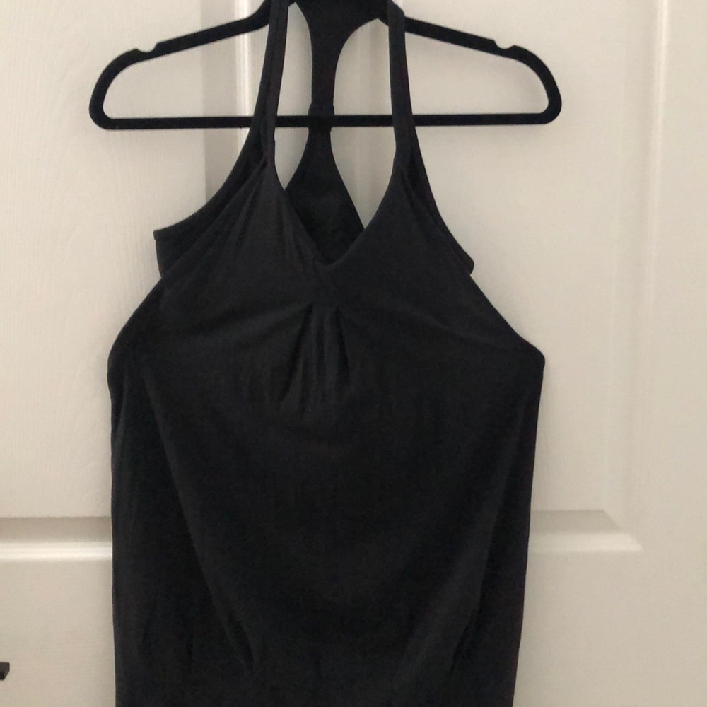 Black Lululemon top